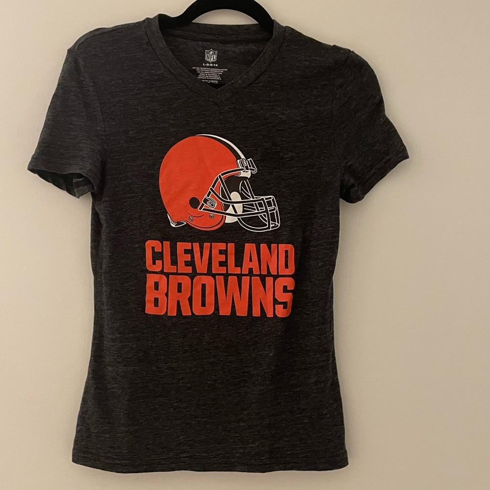 Woman’s Cleveland Browns T-shirt